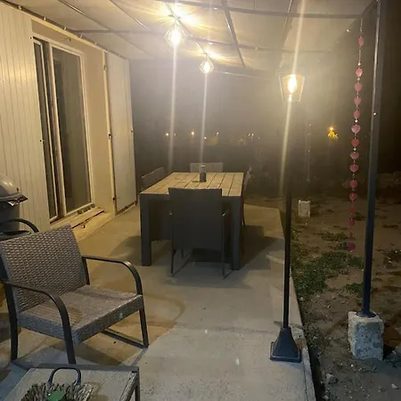 Maison Chaleureuse A Avec Magnifique Terrasse *