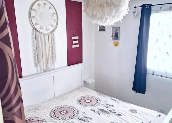 Holiday home Maison Chaleureuse A Avec Magnifique Terrasse *