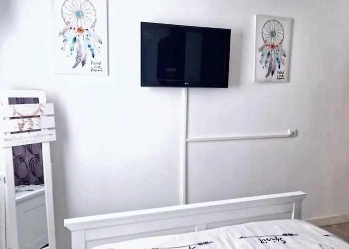 Maison Chaleureuse A Avec Magnifique Terrasse Holiday home *