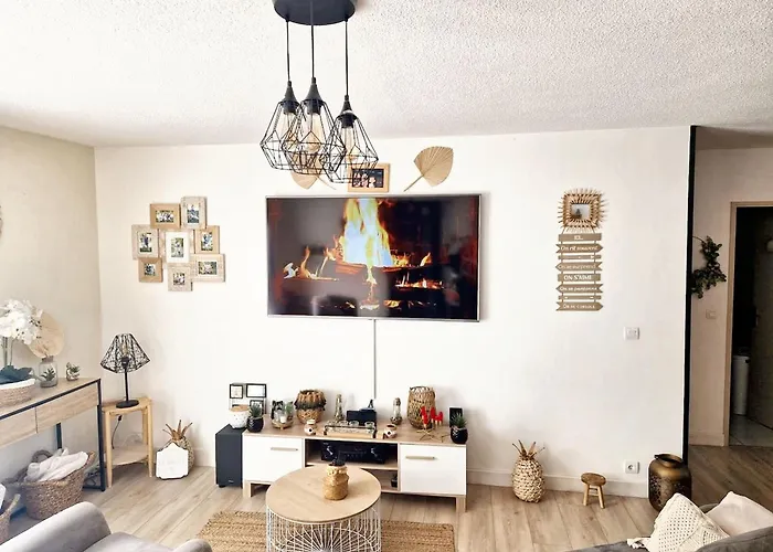 Maison Chaleureuse A Avec Magnifique Terrasse