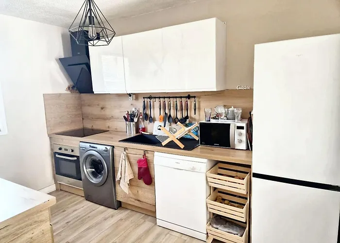 Maison Chaleureuse A Avec Magnifique Terrasse Holiday home Forcalquier