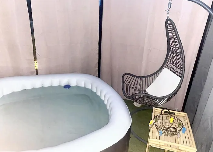 Maison Chaleureuse A Avec Magnifique Terrasse Holiday home *